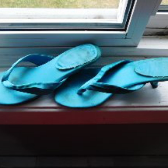 2/$15 Blue satin sandand low heel - Picture 2 of 3